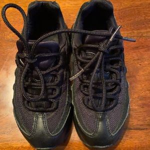 Nike AirMax Little Boys Black Size 12 Excellent Condition